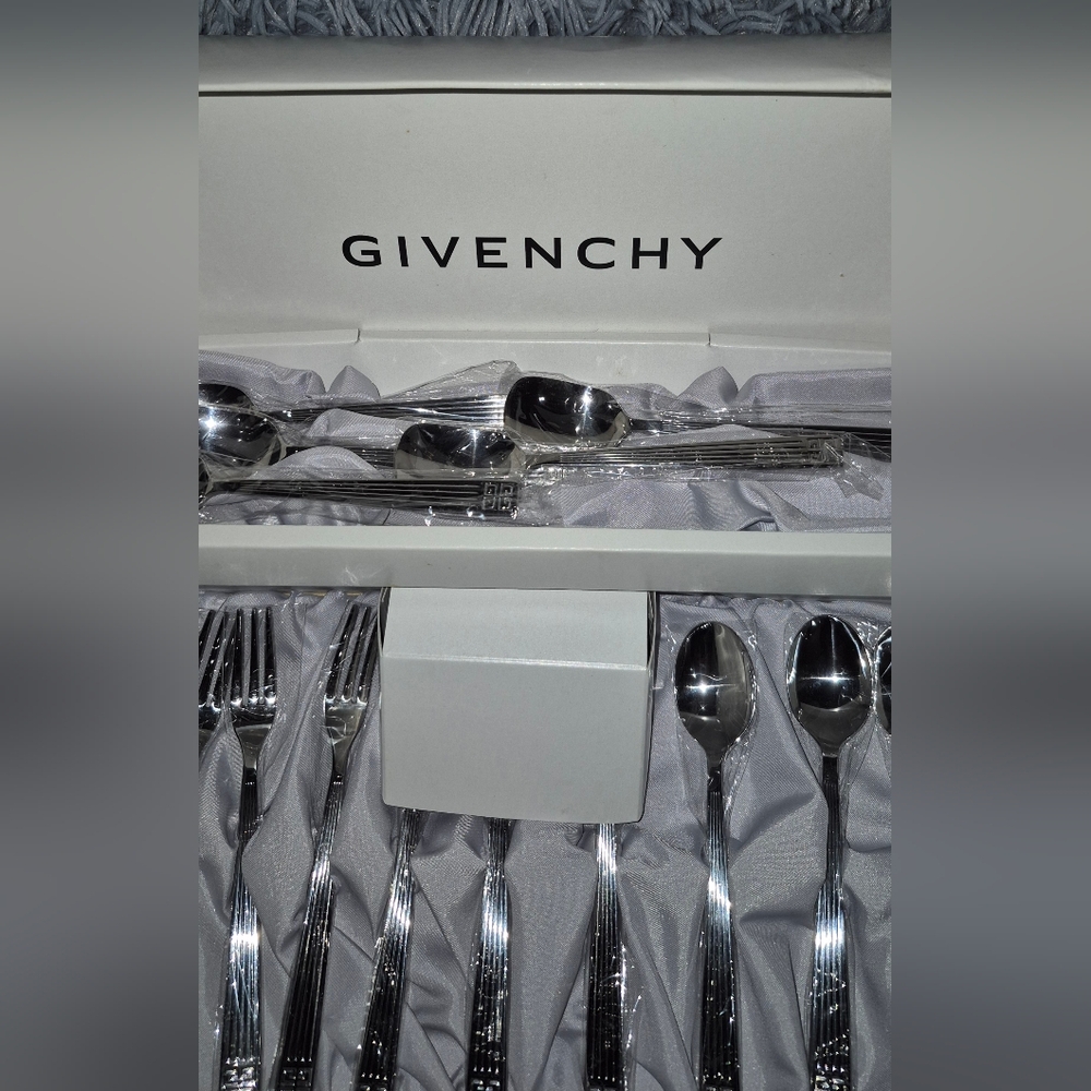 Givenchy Silverware Set - image 3